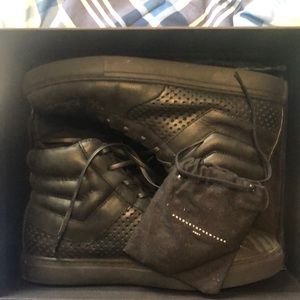 Used pony sneakers